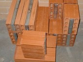 Prehľad materiálov s fázovou zmenou (PCMs) pre udržateľné stavebníctvo