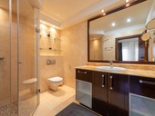 10 nezbytných koupelnových doplňků pro moderní domácnost v roce 2026