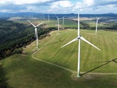21 turbín, 42 MW. Větší větrnou farmu v ČR zatím nikdo nepostavil