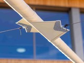 Soutěž Realizace roku 2025 ve stínicí technice - Známe vítěze sluneční plachty Soliday C v areálu svazkové základní školy LOŠBATES v Louňovicích u Prahy.