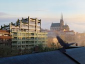 Skvostný výhled na ikonické panorama města, zejména na dominantu Petrova