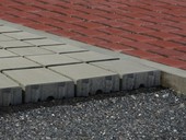 Ekologická dlažba kolem domu: zpevnění ploch a efektivní hospodaření s dešťovou vodou