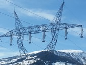 Ceny elektřiny o Velikonocích 2026 opět padly hluboko do záporu