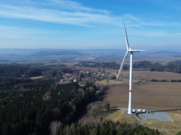 Největší český větrník zblízka: hluk, vzhled a zkušenost z místa