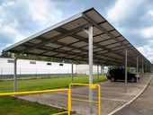 Carport s fotovoltaikou pro firmy: jak proměnit parkoviště ve zdroj energie Carport s fotovoltaikou