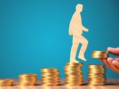 První aukce nEHS: generální zkouška ekonomiky řízené regulací