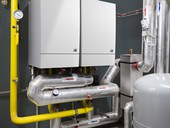 Může být 2krát 49 kW víc než 2krát 50 kW? V plynové kotelně ano