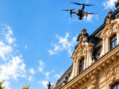 Když staleté zdi chrání technologie budoucnosti Historické budovy vyžadují individuální přístup. Moderní diagnostické technologie mohou pomoci prověřit stav střech a fasád a získat podklady pro návrh vhodného řešení.