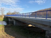 Rekonstruovaný most přes Opavu s polymerbetonovými římsami MEA