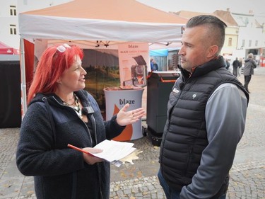 Dřevo a pelety jako jistota levného tepla: Jak správně vybrat kotel a neprotopit majlant